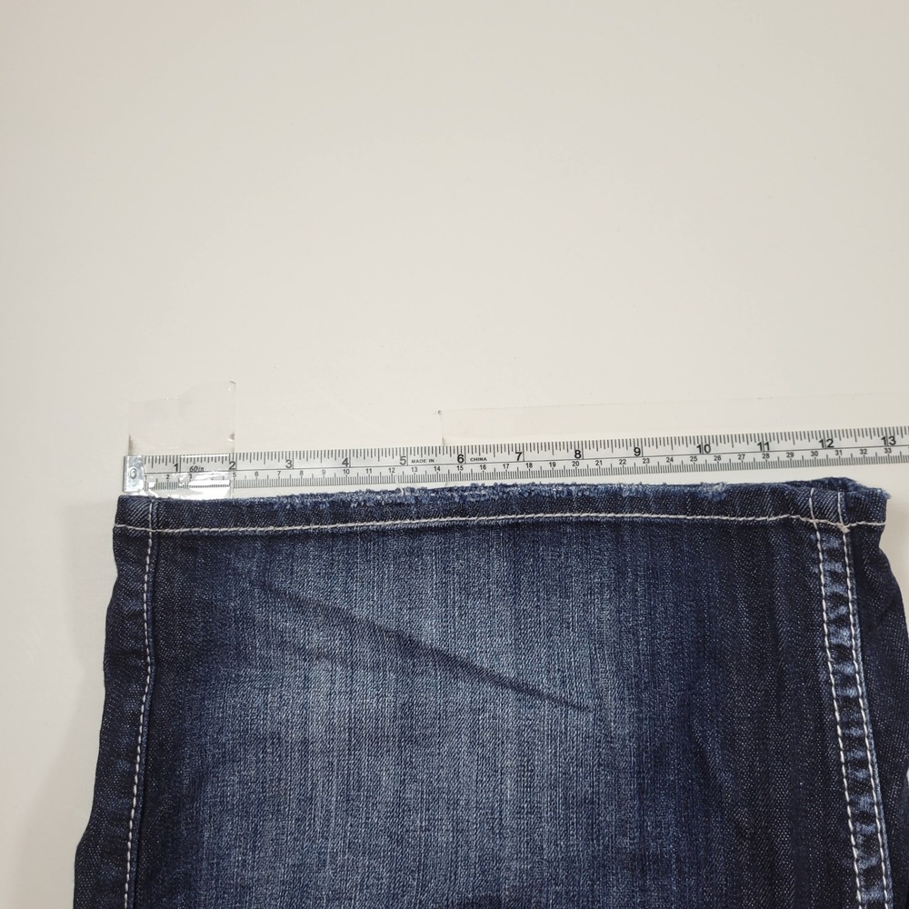 Silver Jean Suki Mid Short Women Size 14 Blue Excellent Dark Wash Distressed - Picture 5 of 9